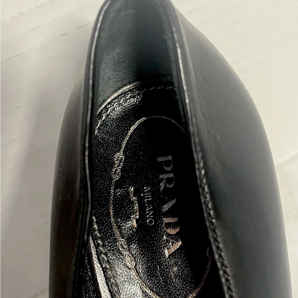 Prada Women's Classic Black Heels - Picture 4 of 9